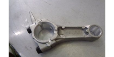 Шатун в сборе